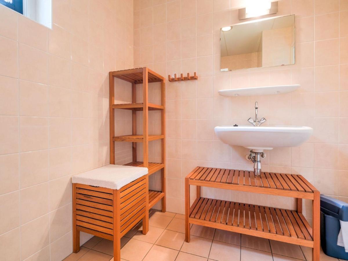 Serene Holiday Home In Gaasterl N Sleat Sondel Luaran gambar