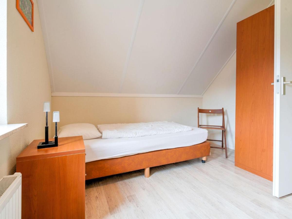 Serene Holiday Home In Gaasterl N Sleat Sondel Luaran gambar