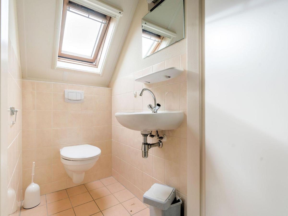 Serene Holiday Home In Gaasterl N Sleat Sondel Luaran gambar