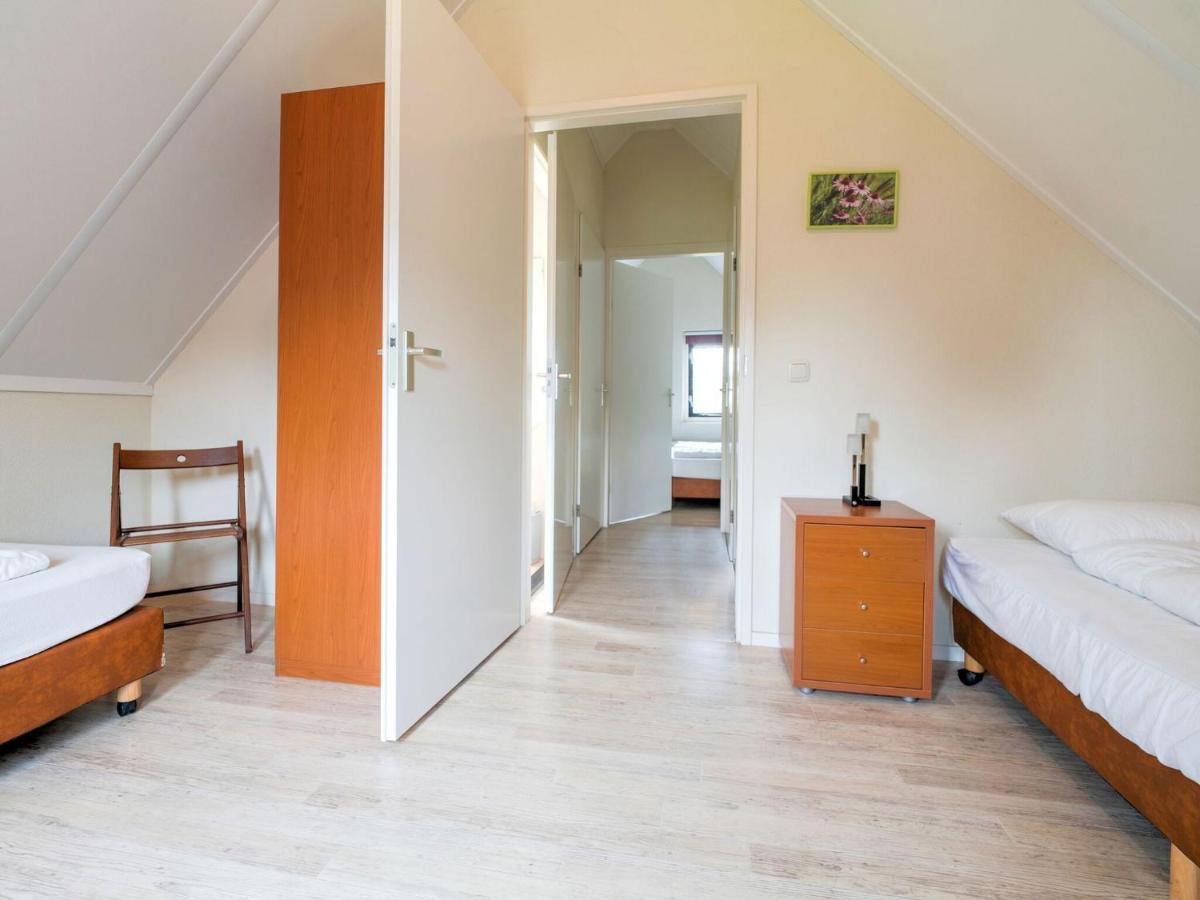Serene Holiday Home In Gaasterl N Sleat Sondel Luaran gambar